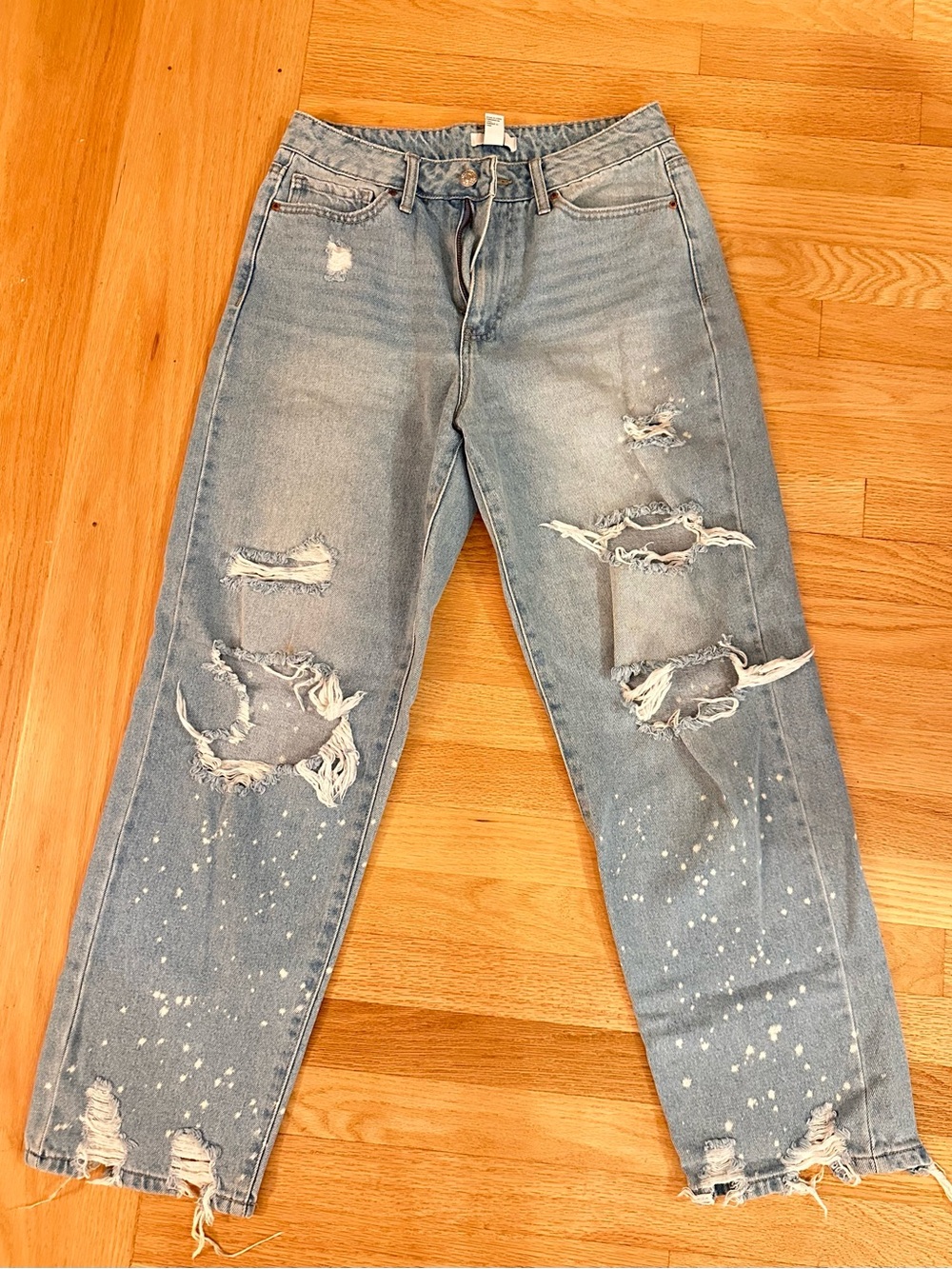 Forever 21 Light Blue Distressed Boyfriend Jeans